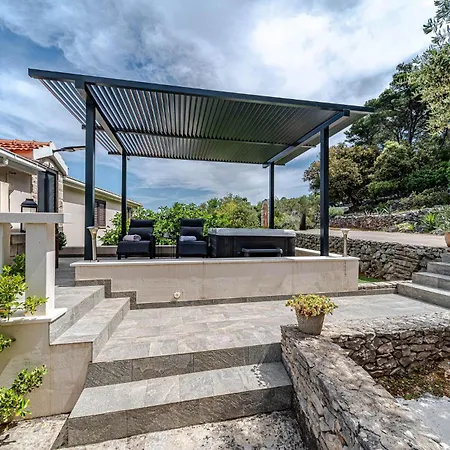 Feriehus Awesome In With House Sea View Vela Luka