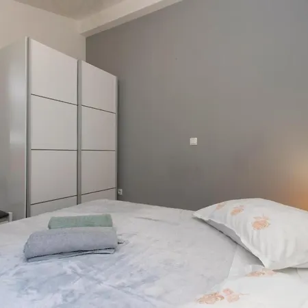 2 Bedroom Amazing In בית נופש *