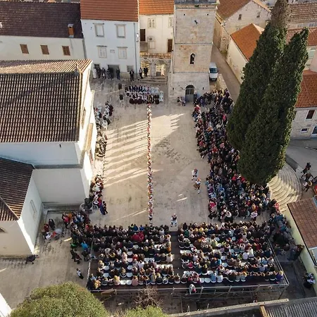 2 Bedroom Amazing In וולה לוקה