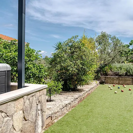 2 Bedroom Amazing In * Vela Luka