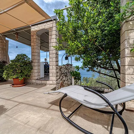 Awesome In With House Sea View